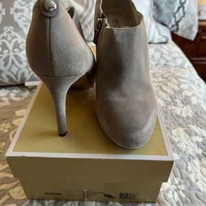 Michael Kors ankle boot